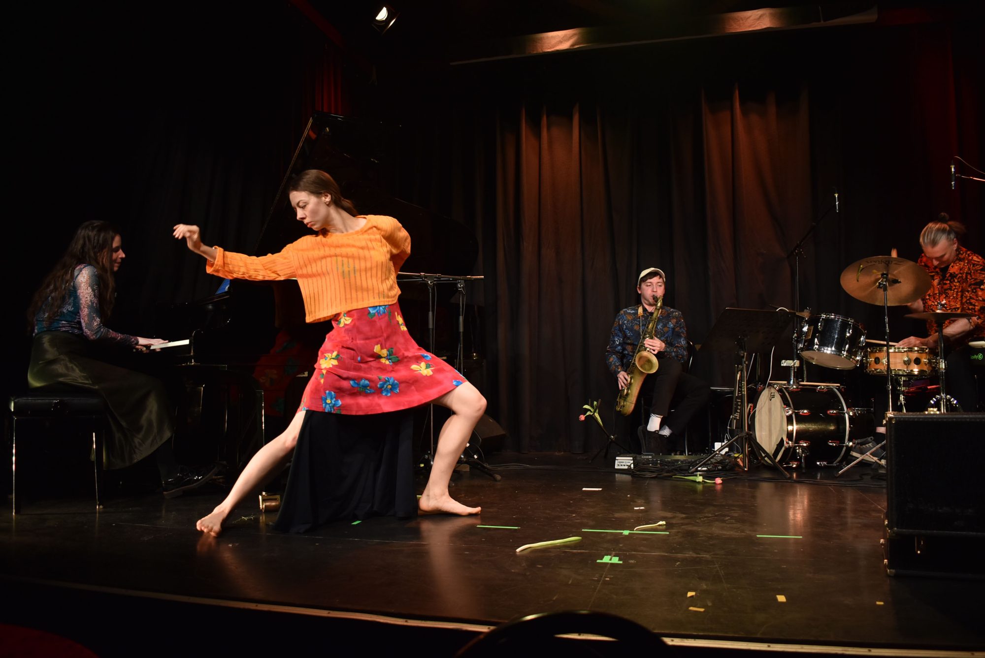 Jazz meets Impro-Tanz feat. Saskia Hamala & Hans Fickelscher